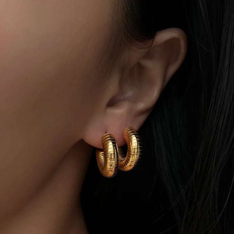 Alondra hoop earrings